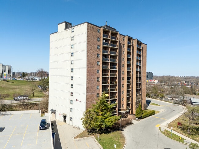 Highland Park Apartments I/II in London, ON - Building Photo - Building Photo