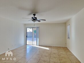 3110 S 100th Dr in Tolleson, AZ - Foto de edificio - Building Photo