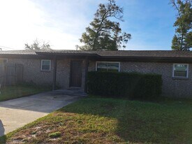 4828 Grimes St in Panama City, FL - Building Photo