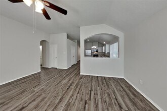 21414 Mission Falls Dr in Houston, TX - Building Photo - Building Photo