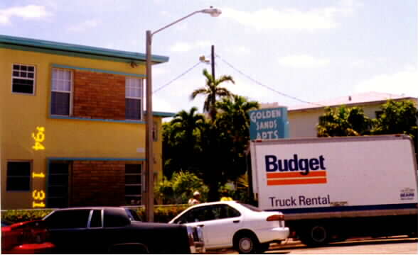 Costa Del Sol Apartments in Miami Beach, FL - Building Photo - Building Photo