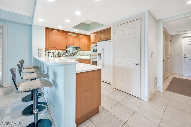 property at 2748 Tiburon Blvd E