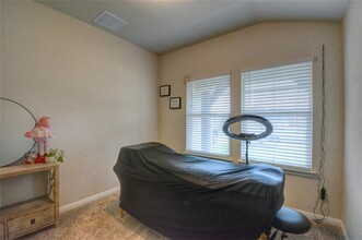 257 Fossil Dr in Kyle, TX - Building Photo - Building Photo