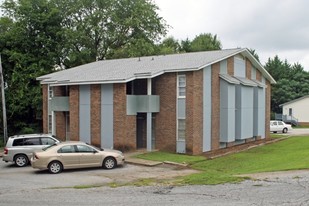 802 Powdersville Rd Apartments