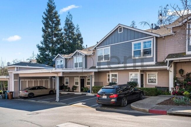 20 Ashford Pl in Martinez, CA - Foto de edificio - Building Photo