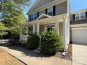 17326 Caldwell Track Dr in Huntersville, NC - Foto de edificio - Building Photo