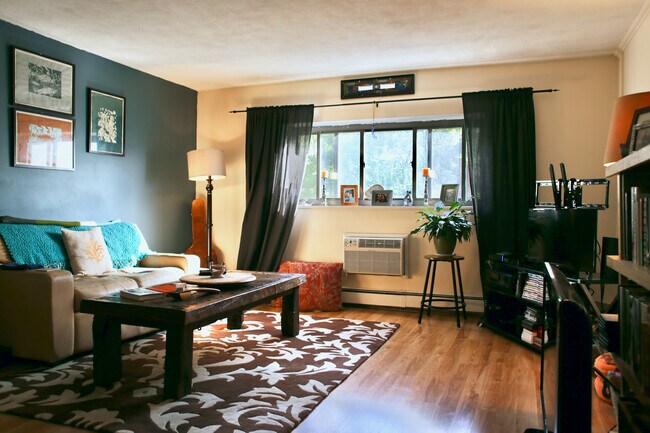 property at 15 Walbridge St