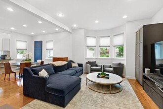 201 Adams St in Dedham, MA - Building Photo - Building Photo