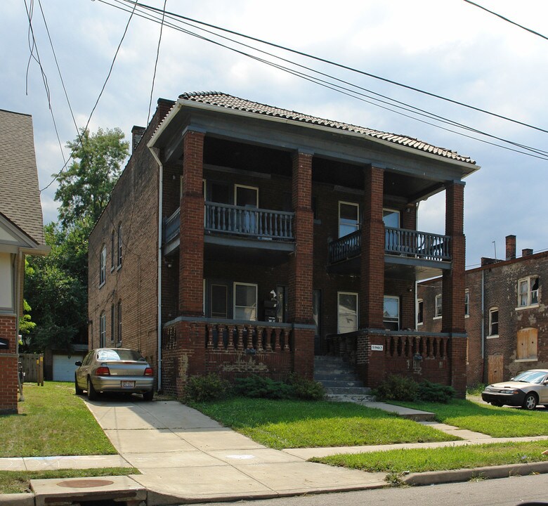 5902 Linwood Ave in Cleveland, OH - Building Photo