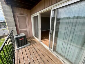 5442 85th Ave, Unit Carroll an Gardens in New Carrollton, MD - Building Photo - Building Photo