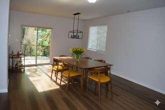 836 SE Linden Ct, Unit 836 in Gresham, OR - Building Photo - Building Photo