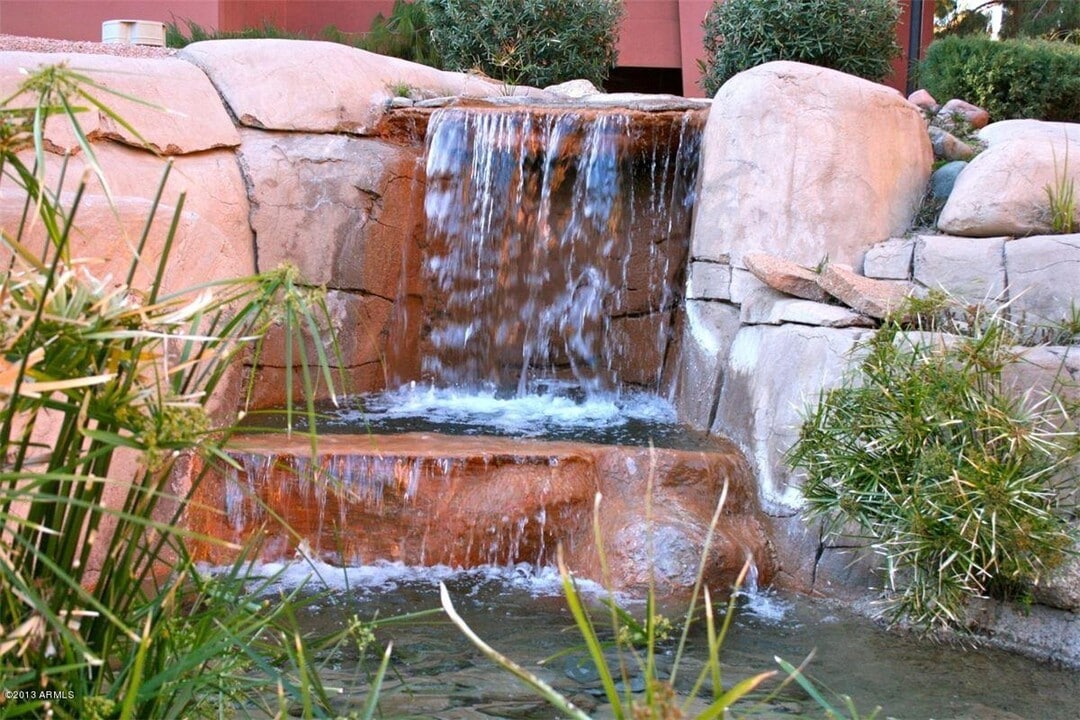 12222 N. Paradise Village Pkwy S., Unit Bldg 2 Unit 112 in Phoenix, AZ - Foto de edificio