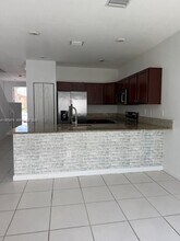 9309 W 32nd Ln in Hialeah, FL - Building Photo - Building Photo