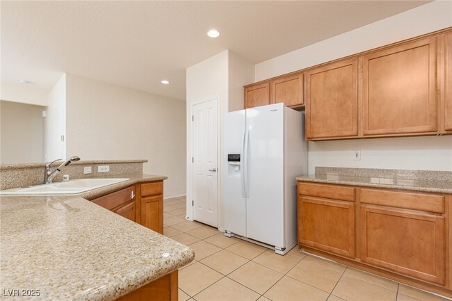 7628 Fieldfare Dr in North Las Vegas, NV - Building Photo - Building Photo