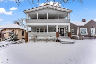 7001 Velma Ave in Parma, OH - Building Photo