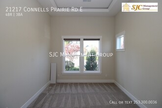 21217 Connells Prairie Rd in Bonney Lake, WA - Building Photo - Building Photo