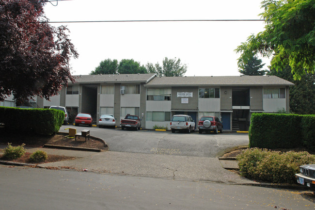 Encore Apartments in Portland, OR - Building Photo - Building Photo