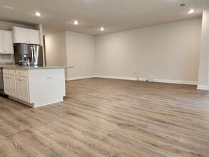 7890 Burnside Lp in Pensacola, FL - Building Photo - Building Photo