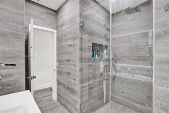 3784 Sheridan Ave in Miami Beach, FL - Building Photo - Building Photo