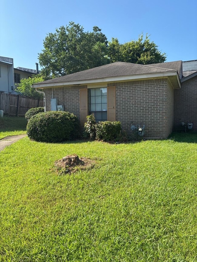 5768 Worchester Dr in Montgomery, AL - Foto de edificio - Building Photo