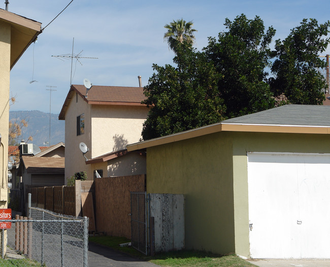 1348 N Sierra Way in San Bernardino, CA - Building Photo - Building Photo