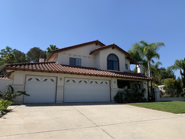 68 Westbrook Ln in Pomona, CA - Foto de edificio - Building Photo