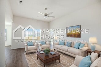 10917 Gray Mare Dr in Fort Worth, TX - Building Photo - Building Photo