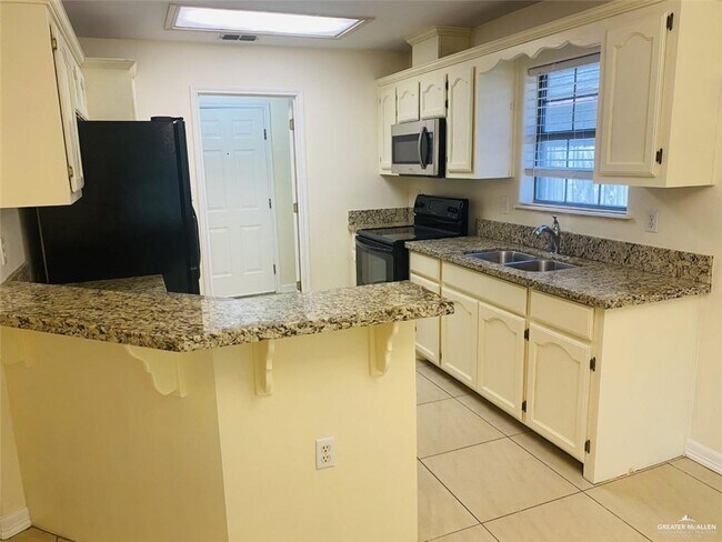 15 San Gerardo St in Mission, TX - Building Photo - Building Photo