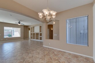 3279 E Bridgeport Pkwy in Gilbert, AZ - Building Photo - Building Photo