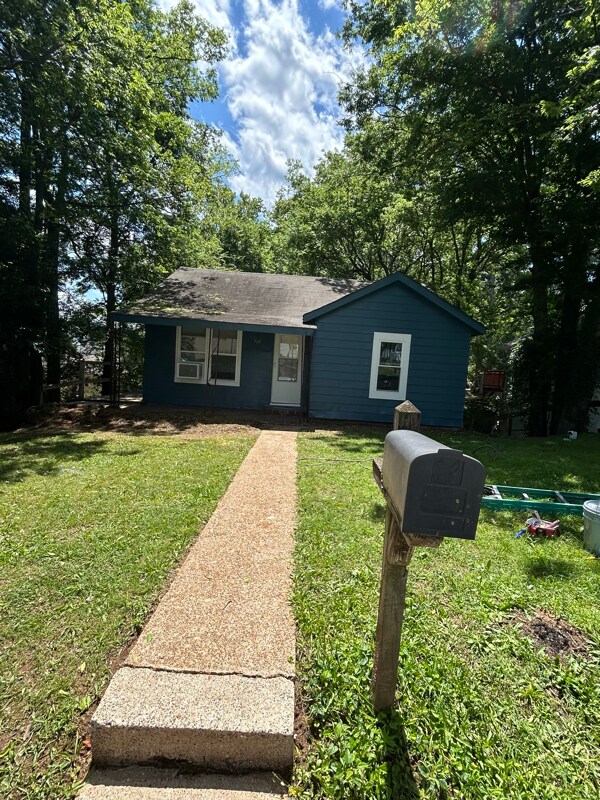 711 Grandview Ave