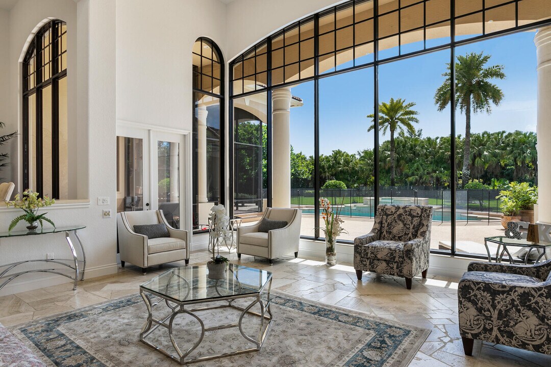 8158 Native Dancer Rd E in Palm Beach Gardens, FL - Building Photo