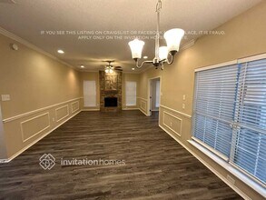 825 Claire View Dr in Desoto, TX - Foto de edificio - Building Photo