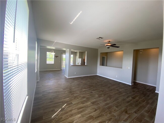 1806 NW 21st Pl in Cape Coral, FL - Building Photo - Building Photo