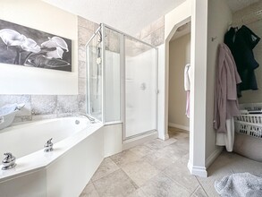1005 Panorama Hills Dr NW in Calgary, AB - Building Photo - Building Photo