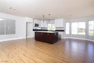 262 Via Malorca St in Henderson, NV - Building Photo - Building Photo