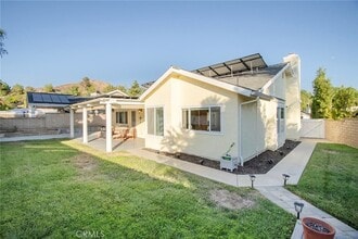 27723 Clark Ct, Unit 2002 in Santa Clarita, CA - Foto de edificio - Building Photo