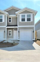 1674 Caleigh Ct in Lynn Haven, FL - Building Photo