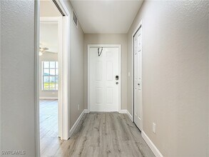 4906 Majorca Palms Dr in Ft. Myers, FL - Building Photo - Building Photo