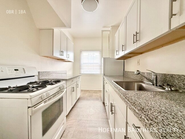 1817 Ivar Ave in Los Angeles, CA - Building Photo - Building Photo