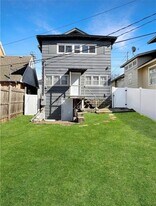 202 S College St in Warrensburg, MO - Building Photo