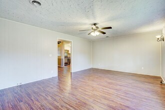 4204 Altadena Ave in Oklahoma City, OK - Foto de edificio - Building Photo