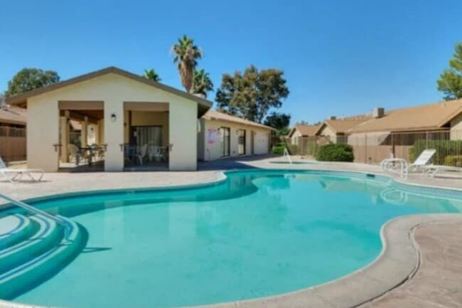 Quail Springs Village Apartments in Joshua Tree, CA - Foto de edificio - Building Photo