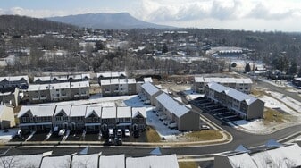 1156 Harvest Ct in Harrisonburg, VA - Building Photo