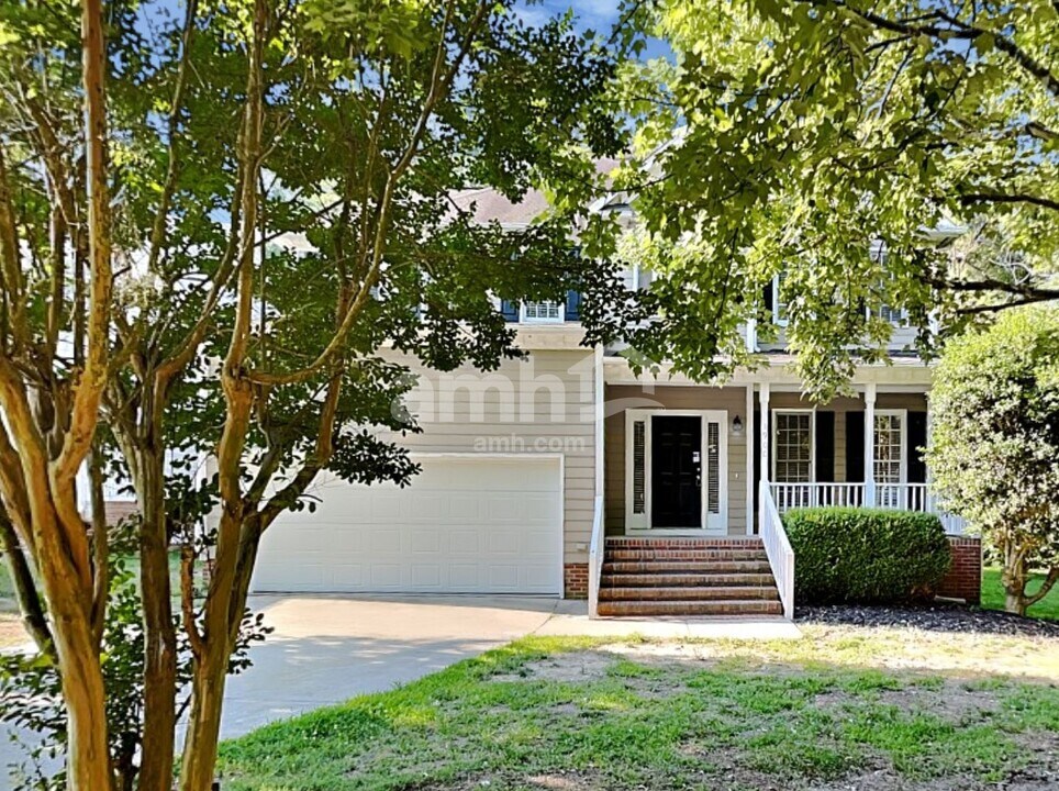 1900 Spanish Bay Ct in Raleigh, NC - Building Photo