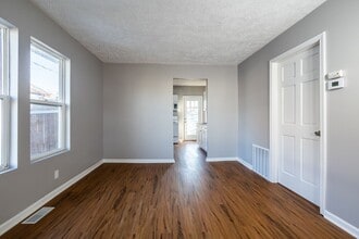 1425 Avenue C in Council Bluffs, IA - Building Photo - Building Photo