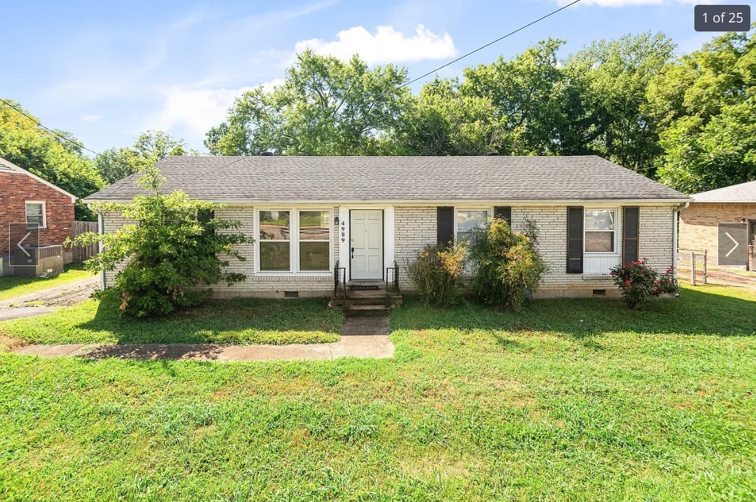 4989 Edmondson Pike in Nashville, TN - Building Photo