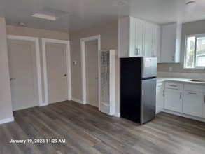 1830 Berkeley Way in Santa Maria, CA - Building Photo - Building Photo
