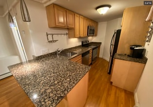 476 Columbus Ave, Unit 10 in Boston, MA - Foto de edificio - Building Photo