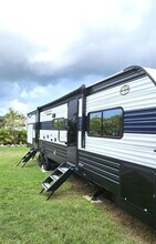 19301 Green Grove Ct in Loxahatchee, FL - Foto de edificio - Building Photo