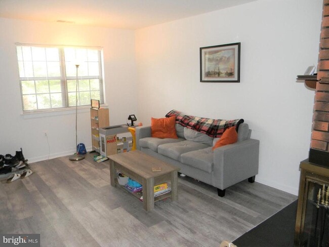 11319 Headlands Ct in Reston, VA - Building Photo - Building Photo
